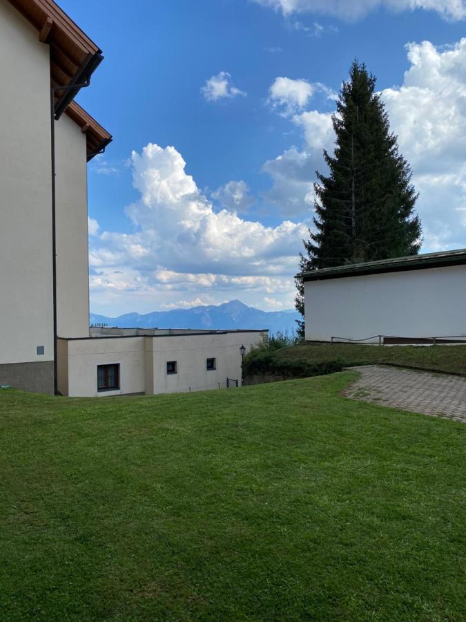 Familienappartment Mit Garten - Gerlitzen Deutschberg Екстериор снимка